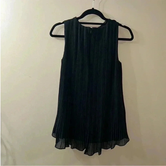 Club  Monaco Tank - Picture 2 of 5